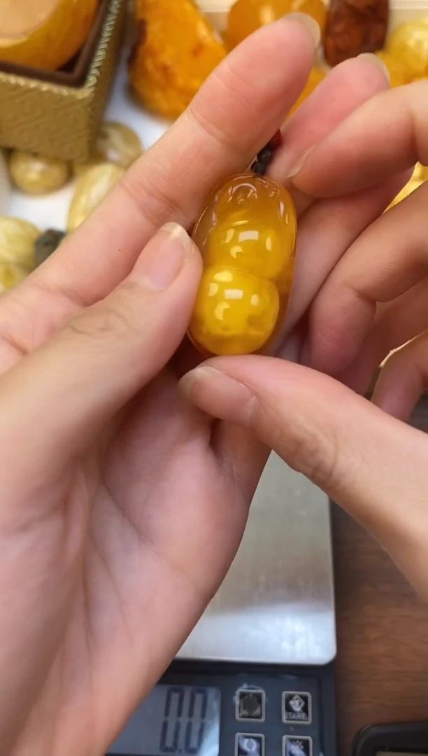 裸石琥珀未镶嵌天然琥珀蜜蜡