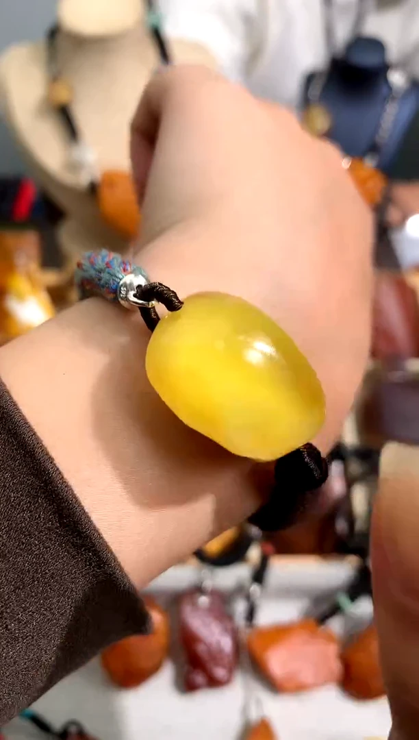 【闪购商品】蜜蜡裸石未镶嵌似玉