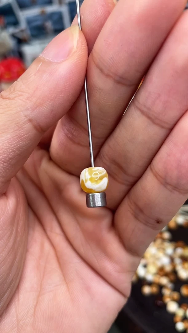 裸石琥珀未镶嵌隔**王蜜蜡