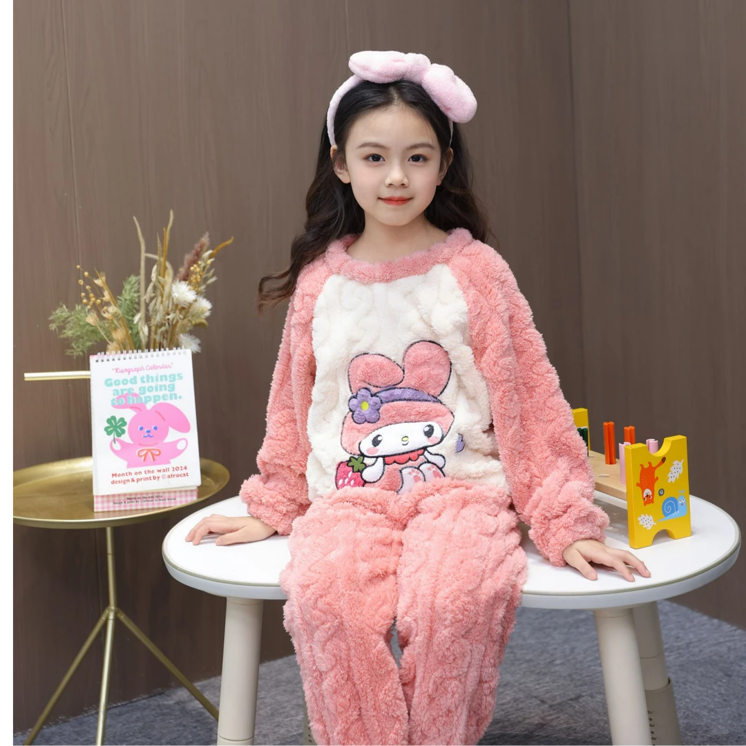 秋冬季儿童睡衣珊瑚绒小女孩加绒保暖卡通中大童法兰绒毛绒家居服