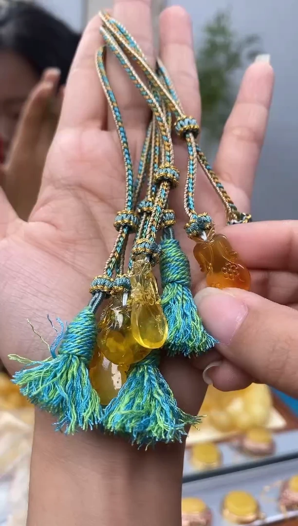 【闪购商品】琥珀裸石未镶嵌天然琥珀蜜蜡手机链多样性发一