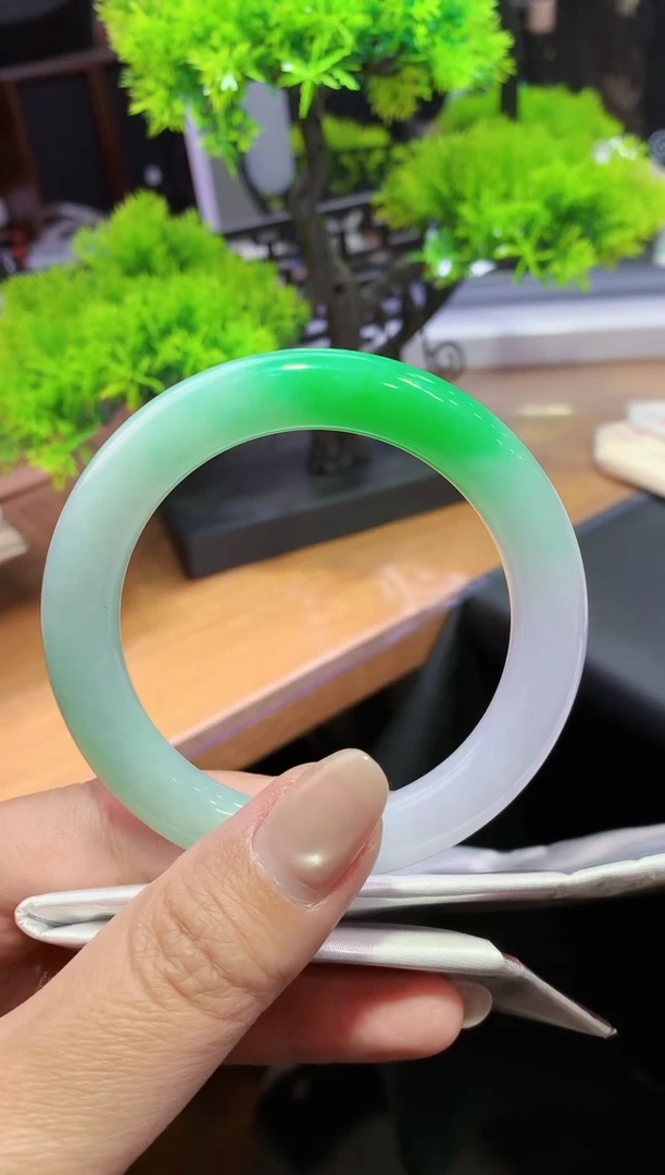 未镶嵌手镯翡翠c109天然A货缅甸翡翠56总价11.8万定金2万