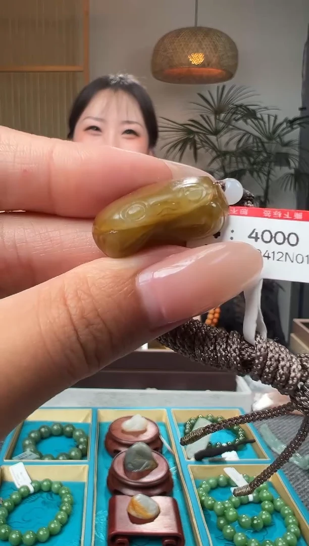 和田玉未镶嵌颈饰吊坠  WSD