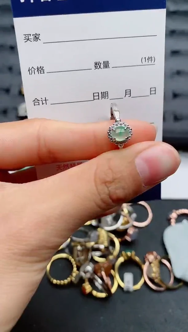 【闪购商品】翡翠戒指银S925镶嵌........