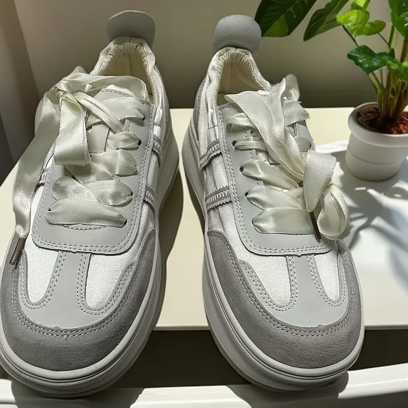 女鞋（501—600）白色时尚百搭夏季潮鞋厚底低帮