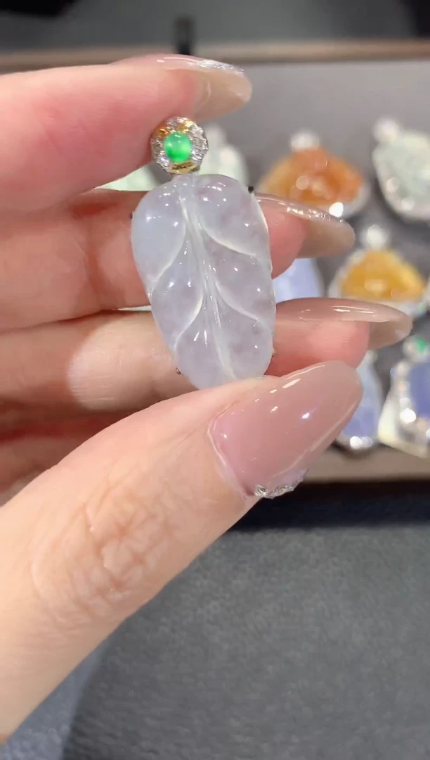 吊坠(不含链)18K金镶嵌翡翠A15-多样性发一件