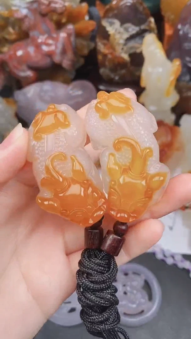 未镶嵌颈饰玛瑙/玉髓与****?AA