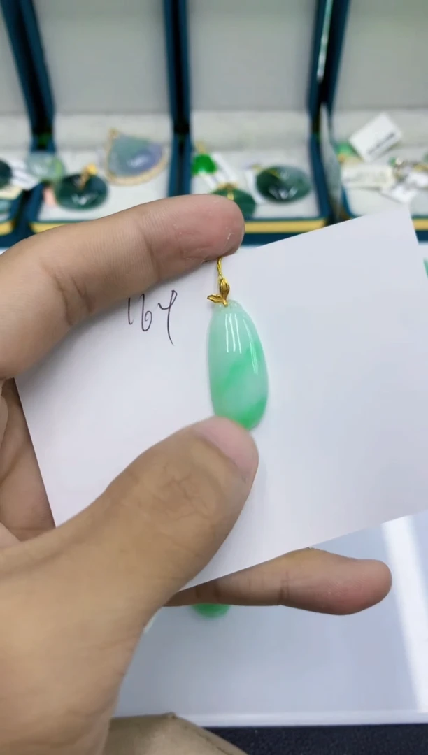 颈饰未镶嵌翡翠1111111