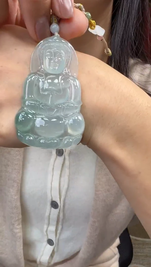 颈饰未镶嵌翡翠观音