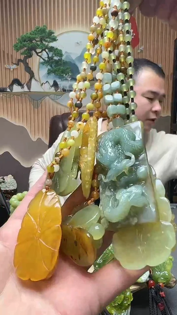 【闪购商品】蛇纹石玉颈饰未镶嵌天然玉石高货吊坠  多样性发货