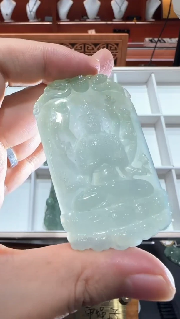 翡翠挂件未镶嵌A货翡翠多样性孤品