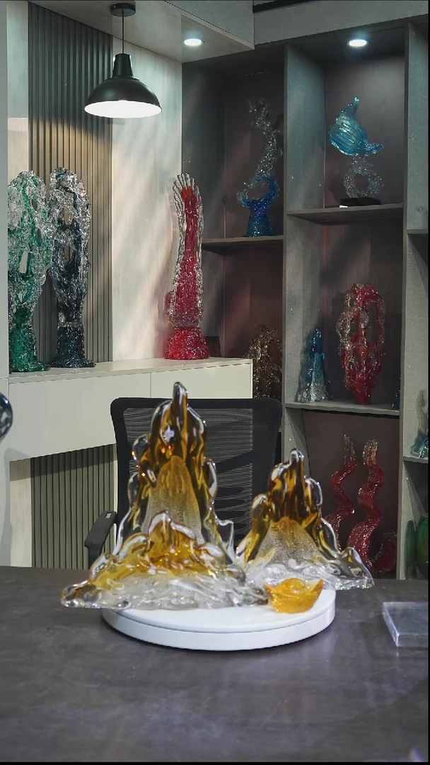 琉璃吉**意日照金山