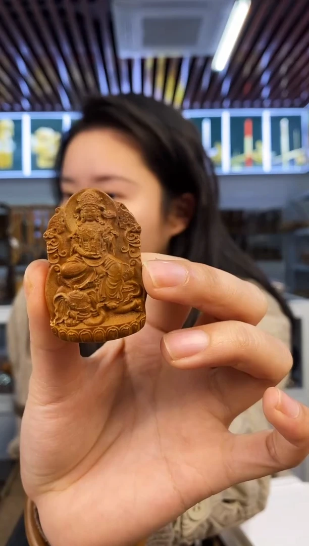 【闪购商品】檀香木2号库老山檀~牌子