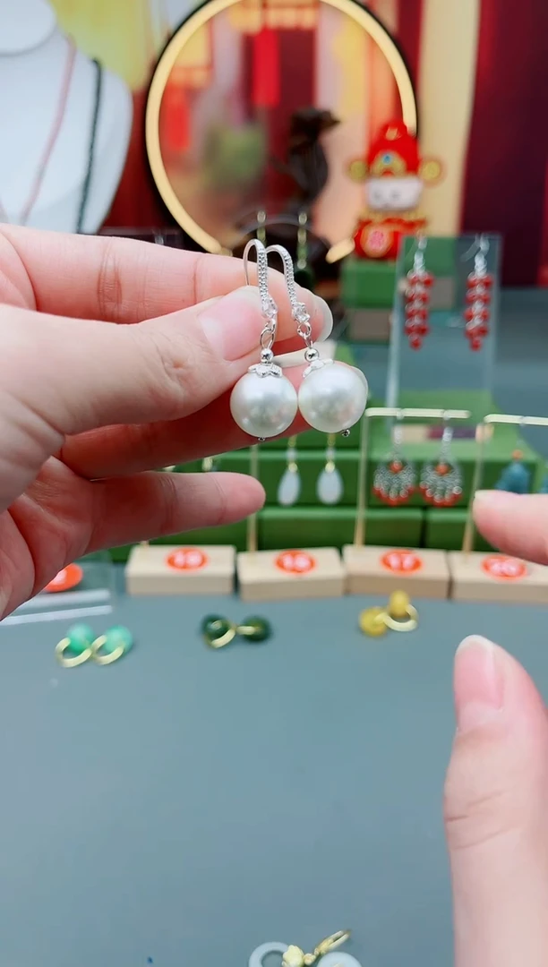 耳饰拼合珍珠（马贝珠）未镶嵌239000