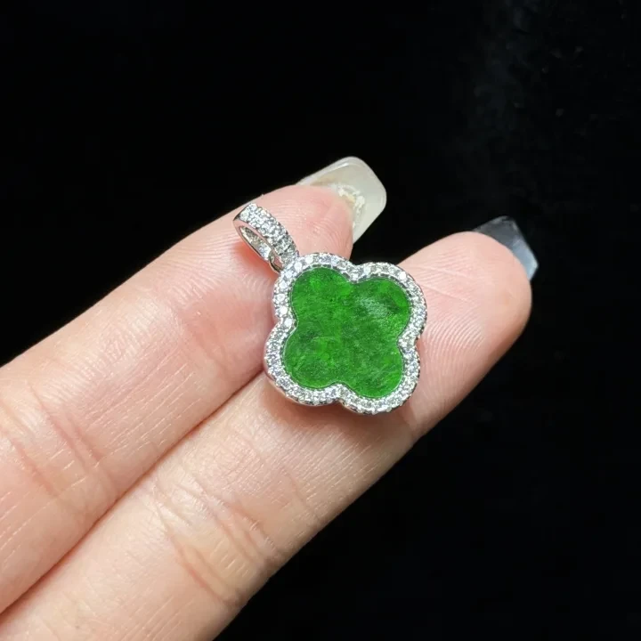 翡翠吊坠 翡翠吊坠