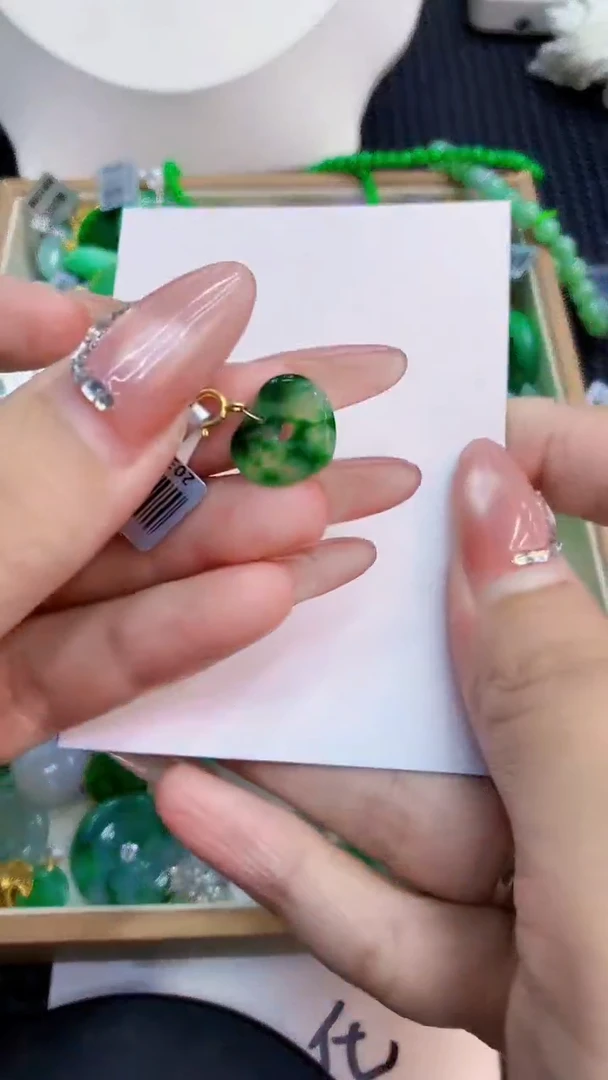 翡翠银S925镶嵌吊坠(不含链)1