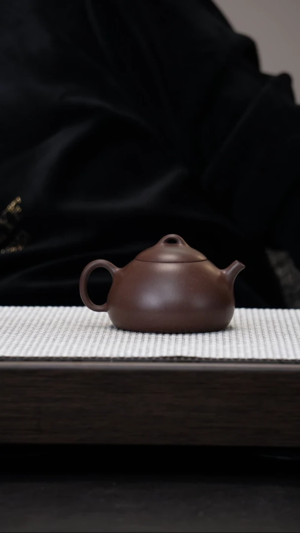 【闪购商品】紫砂茶壶原矿紫砂壶底槽清矮秦权160cc