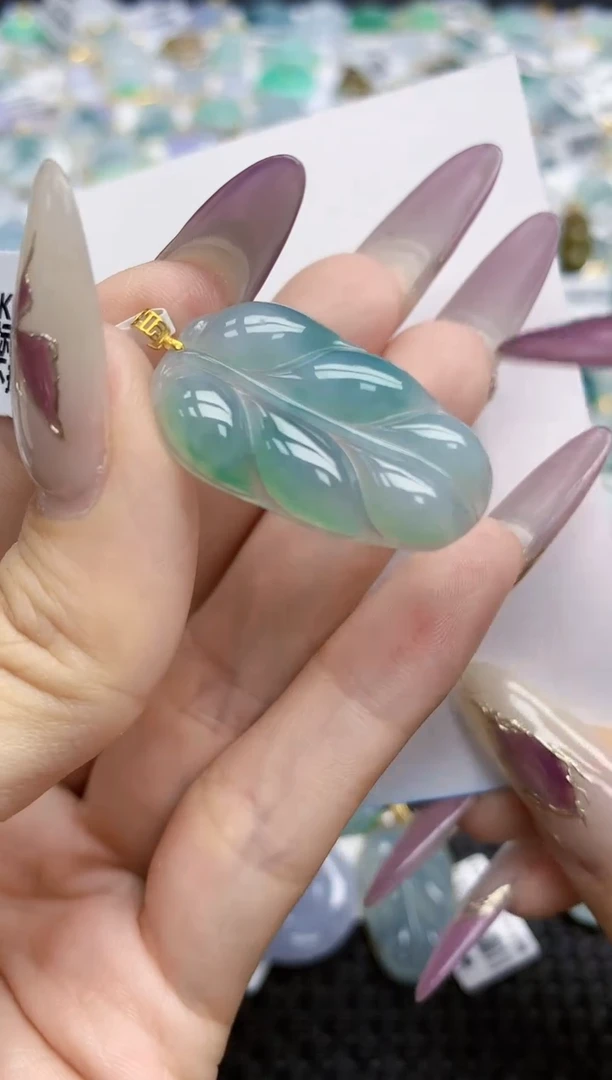 翡翠挂件18K金镶嵌307   天然翡翠A货