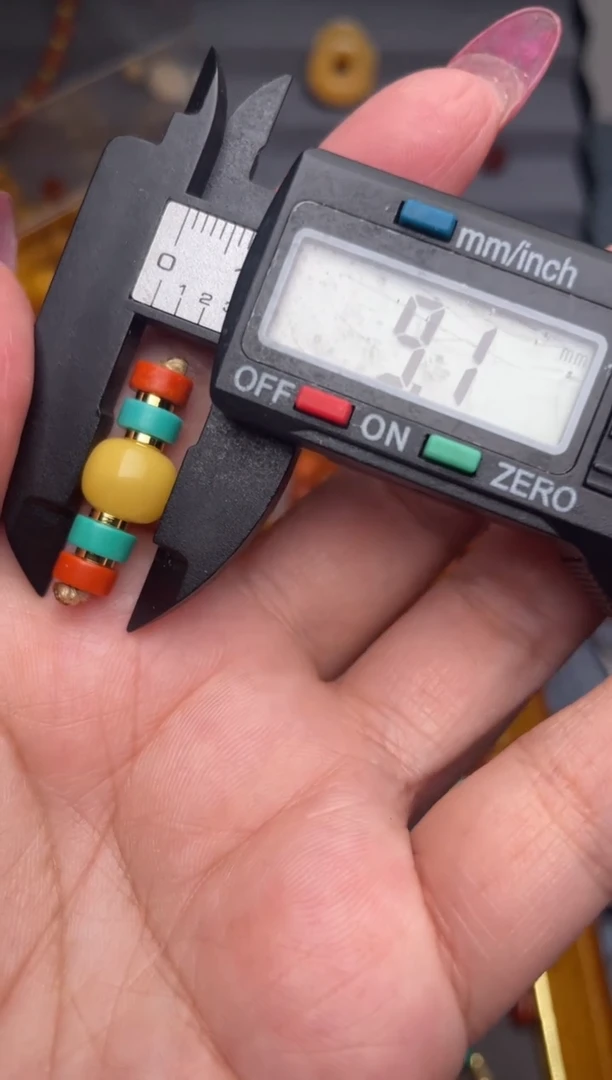 石英质玉多样性发其一未镶嵌多样性发其一9顶珠套