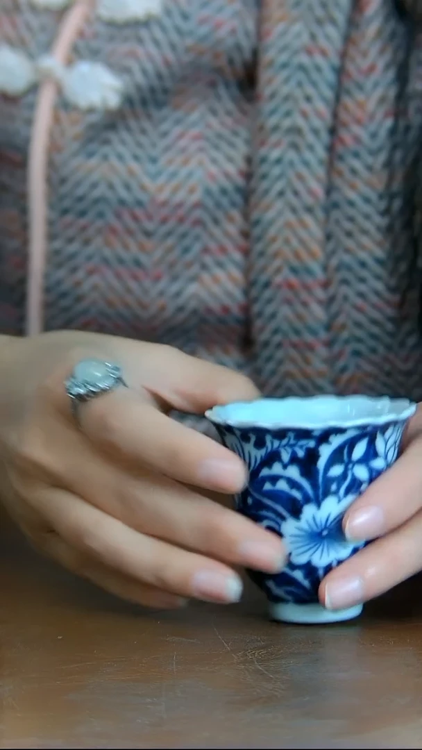 摆件陶一鹭联科葵口闻香杯