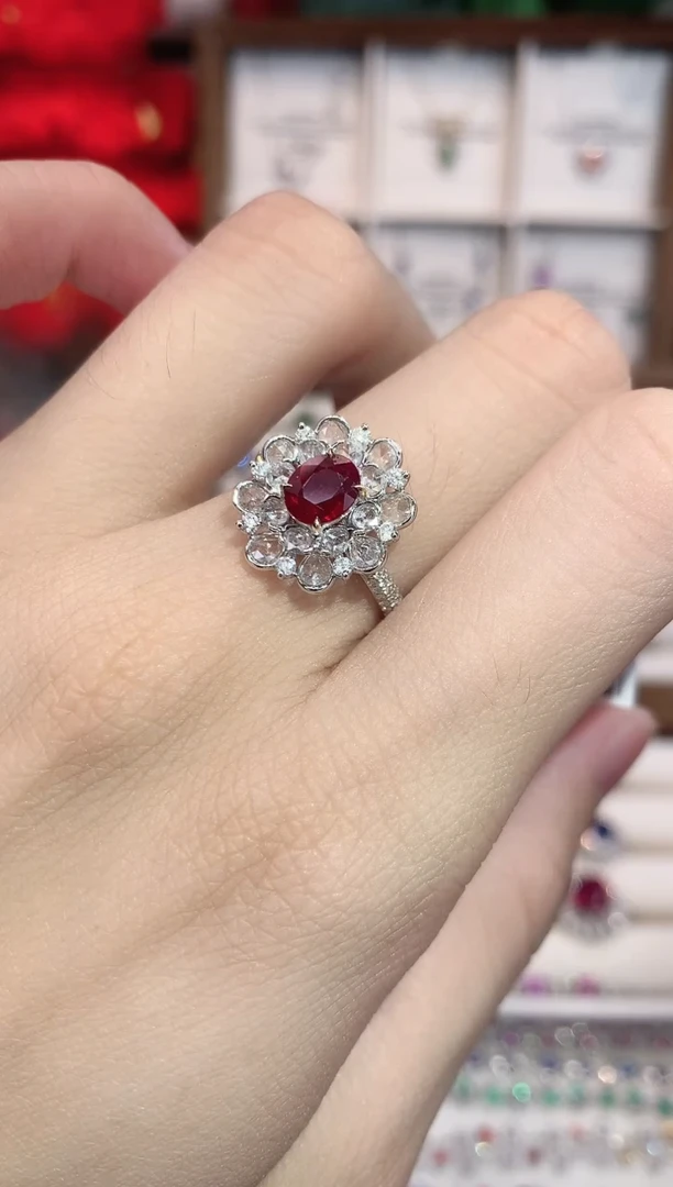 18K金镶嵌戒指红宝石1.1ct/天然宝石/七天无理由