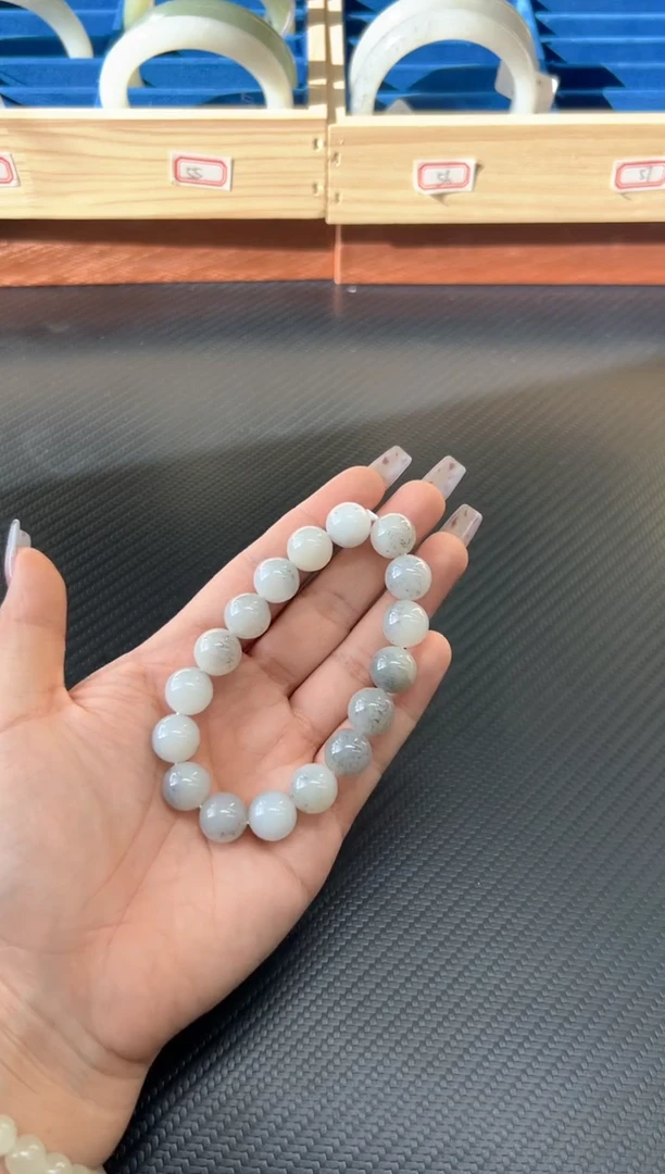 未镶嵌手串和田玉黑山微色差卡12jm