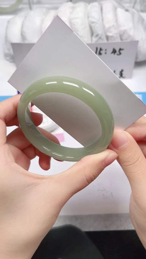 未镶嵌手镯石英岩玉75-58/59