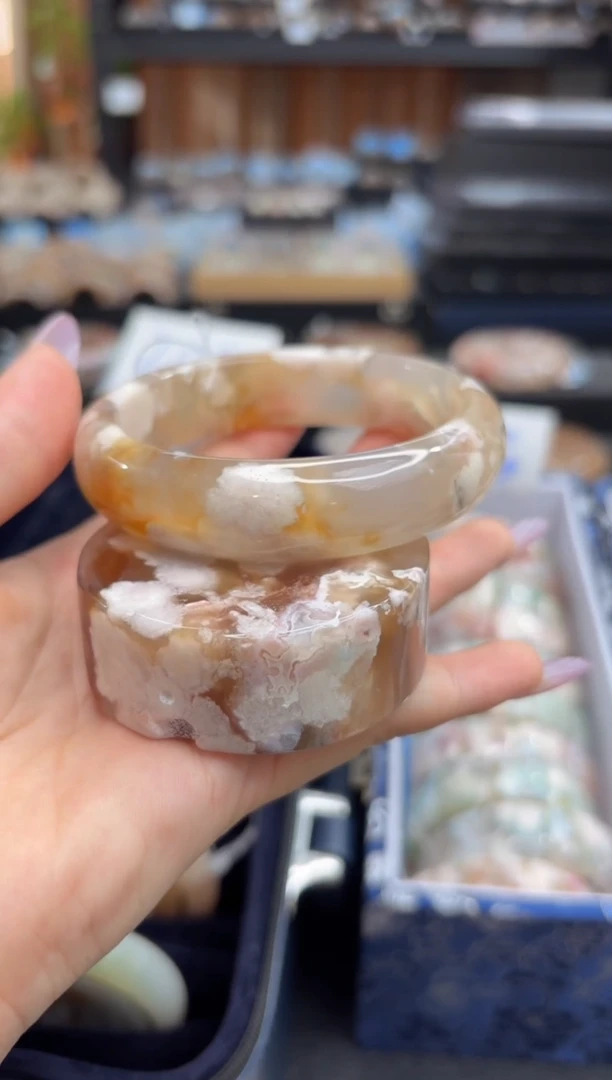 未镶嵌手镯石英质玉A551(61圈赠送镯心)