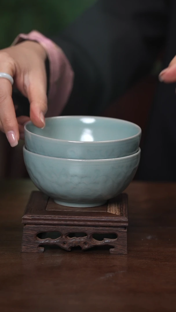 【闪购商品】清凉寺原产地仿古釉手工汝瓷牡丹碗一对