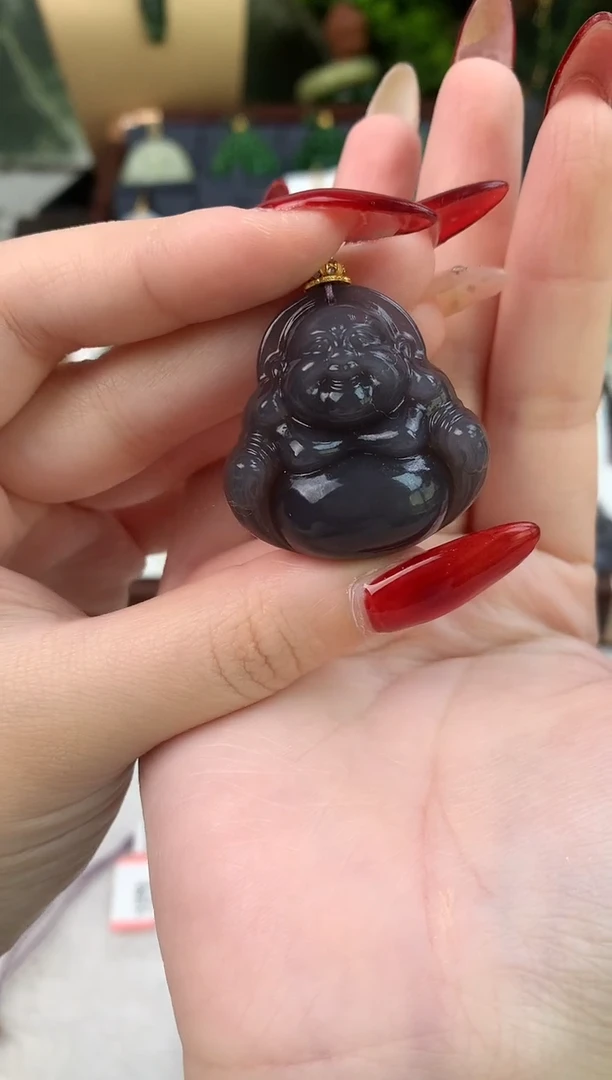 颈饰未镶嵌和田玉吊坠