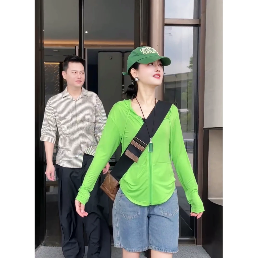 夏季户外新款简约风拉链带帽时尚纯色百搭休闲上衣A0286