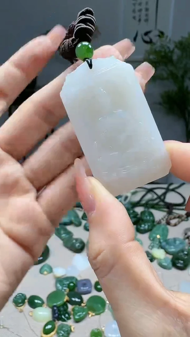 未镶嵌和田玉挂件1