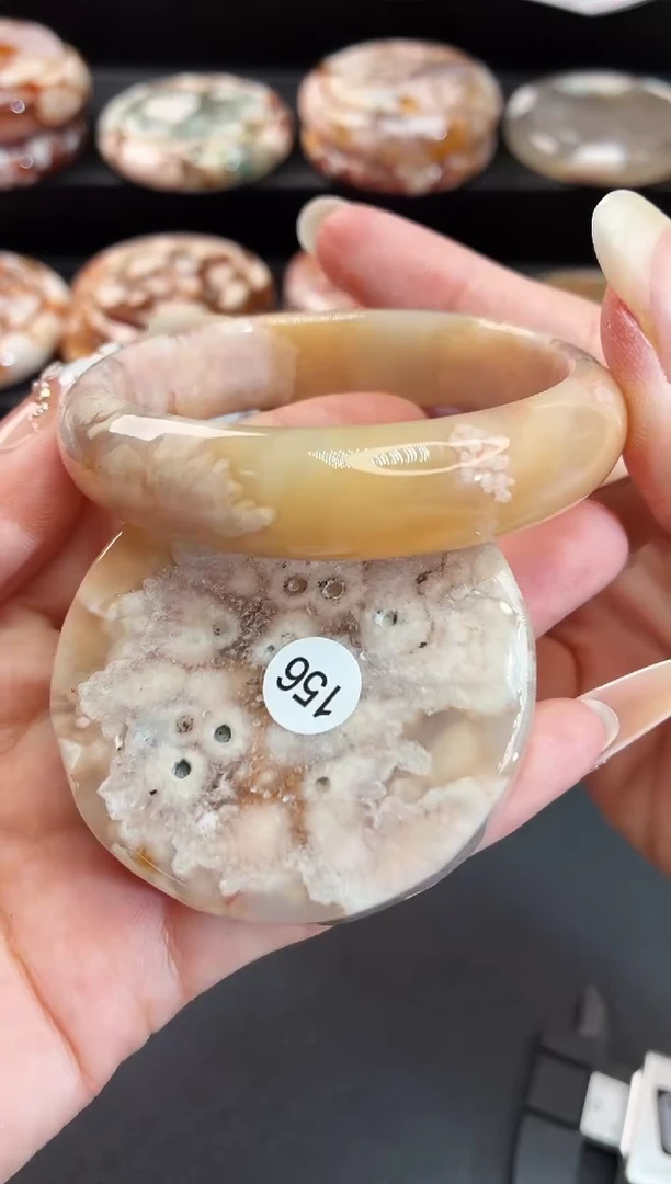 手镯玛瑙/玉髓未镶嵌石英质玉53圈52/53带(赠送镯心)