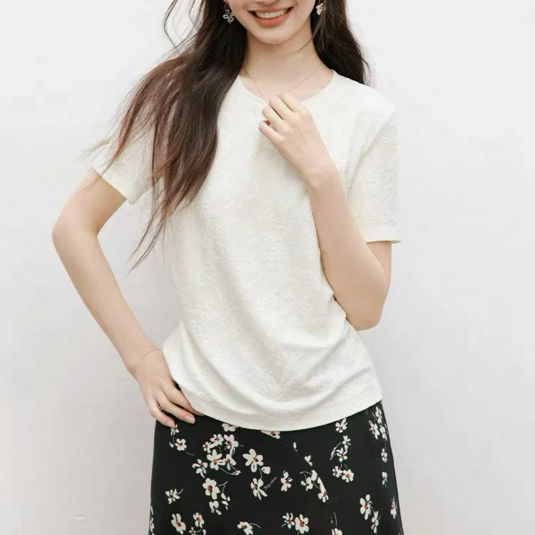 2025夏季新款甜美提花肌理感收腰圆领轻熟风女款短袖上衣H4410