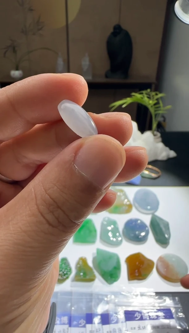 未镶嵌定制翡翠缅甸A货翡翠