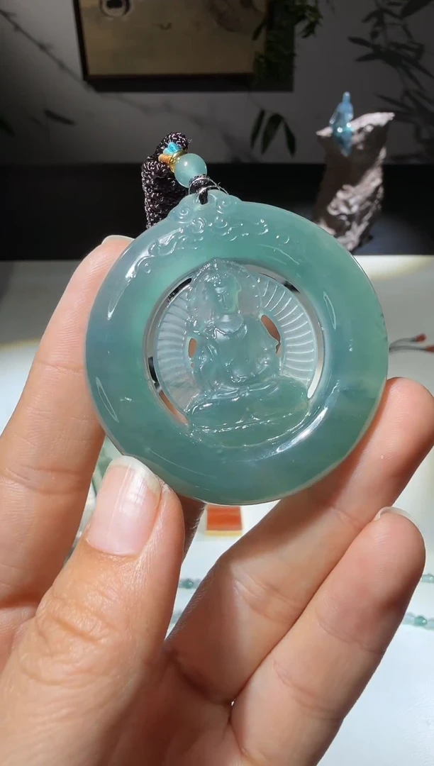 吊坠(不含链)未镶嵌翡翠观音