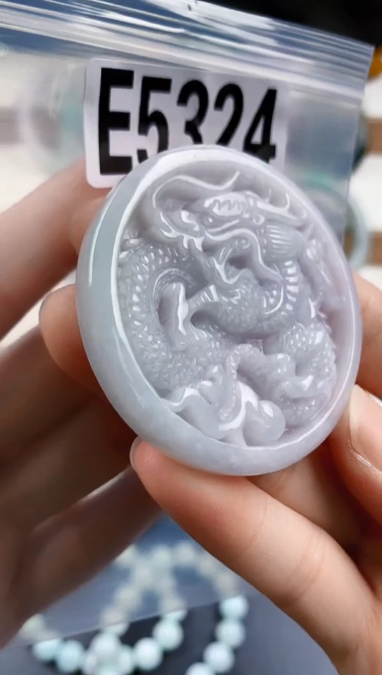 颈饰未镶嵌翡翠天然翡翠吊坠挂件