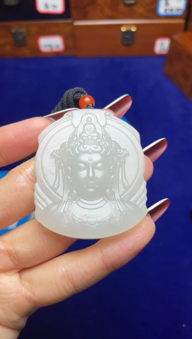 未镶嵌和田玉挂件火和田玉