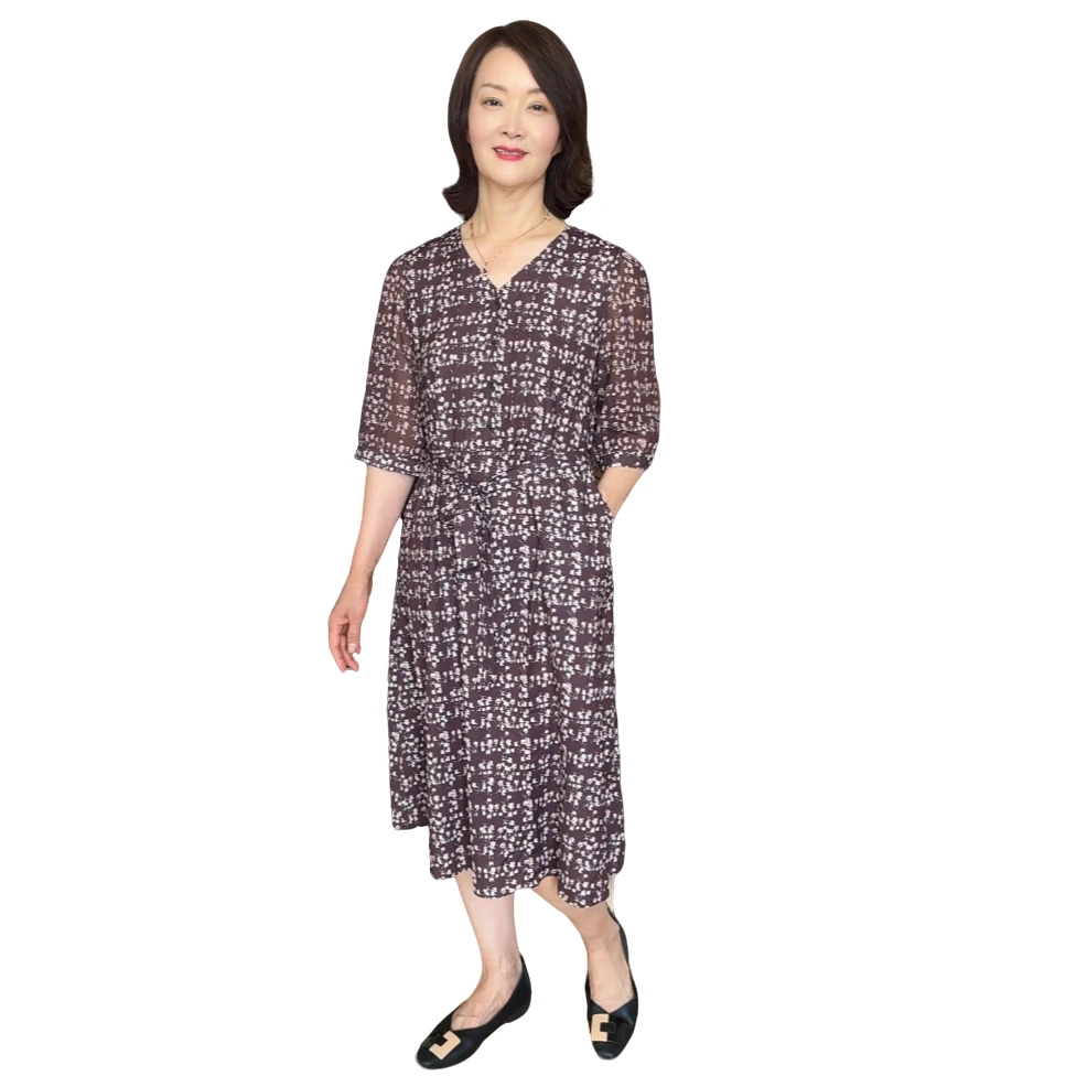 【延姐服饰2】2025新款韩国抽象图案V领中长款时尚连衣裙