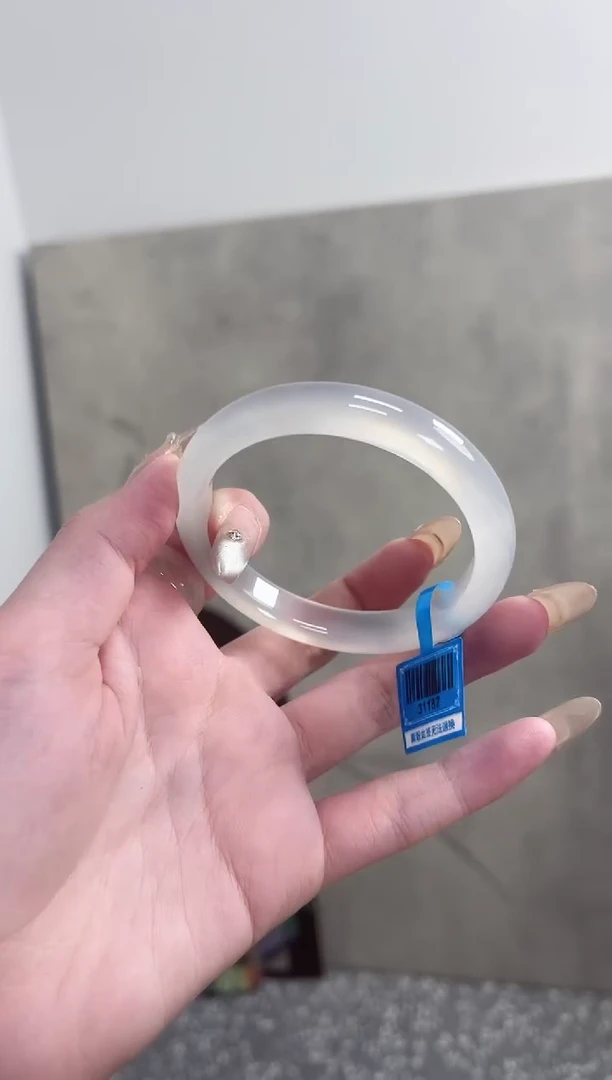 【闪购商品】玛瑙/玉髓手镯未镶嵌57-58圈