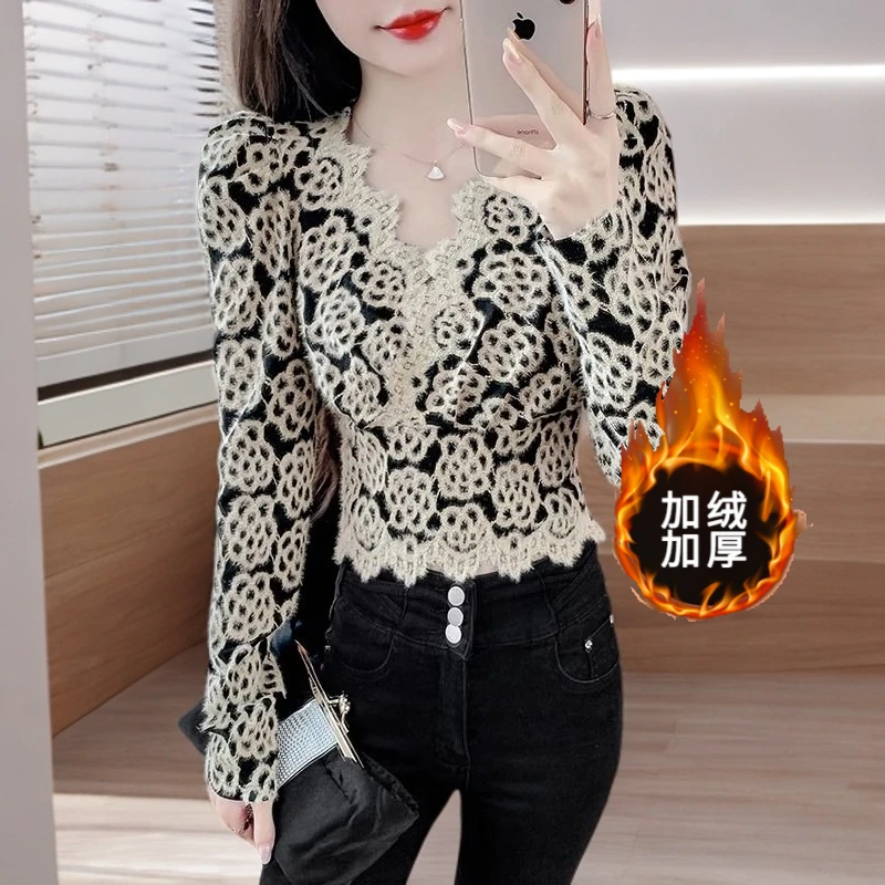 短款蕾丝打底衫女秋季2025新款洋气内搭小衫气质长袖镂空钩花上衣