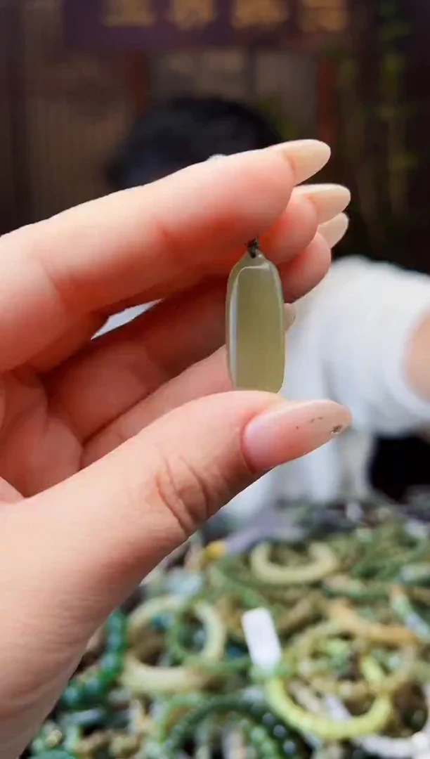 颈饰未镶嵌和田玉多样性发货拍一发一