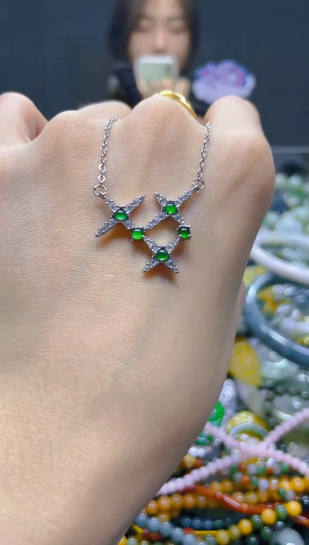 翡翠未镶嵌颈饰/Z/翡翠A货，一件也是批发价