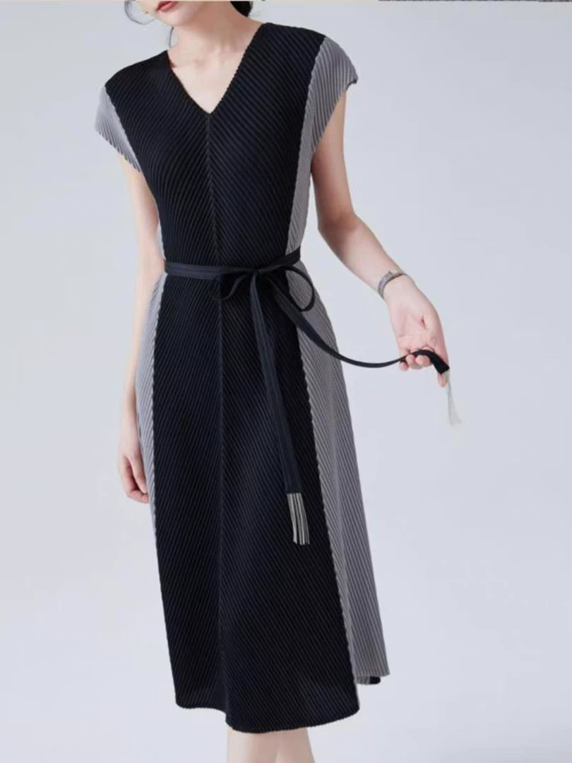 夏季时尚气质龙鳞褶皱拼色连衣裙