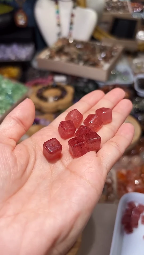 水晶手串未镶嵌草莓晶方糖宽约卡10单颗