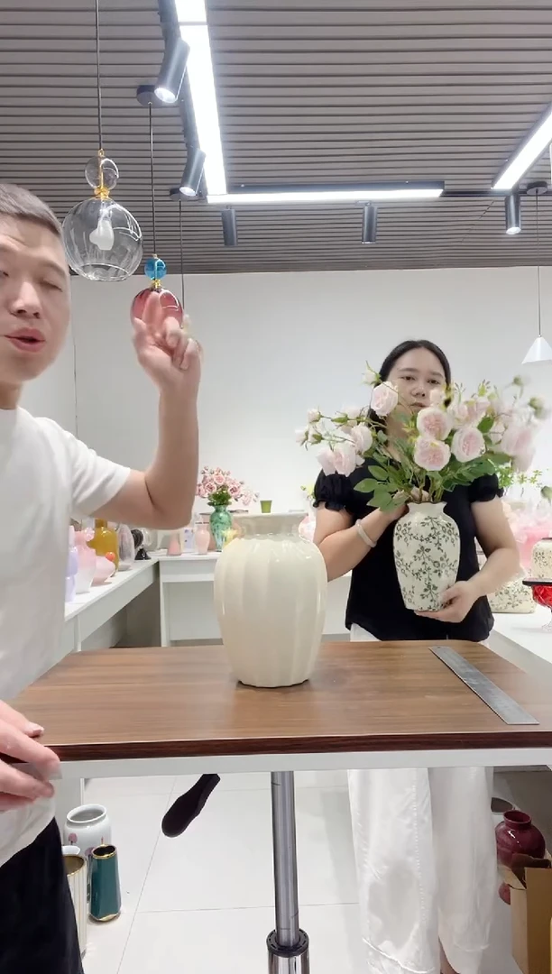 样品亮面小号圆满奶油黄