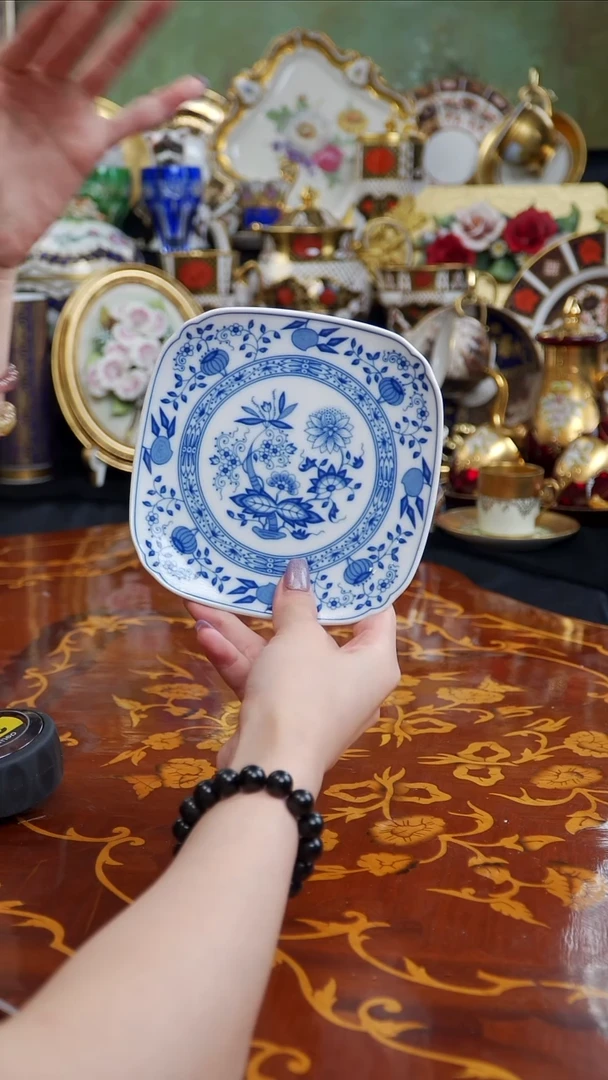 骨瓷婷婷中古器物如图所示85