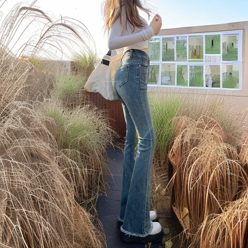 毛边设计感高腰微喇叭牛仔裤女2025秋装小个子弹力秋装修身马蹄裤