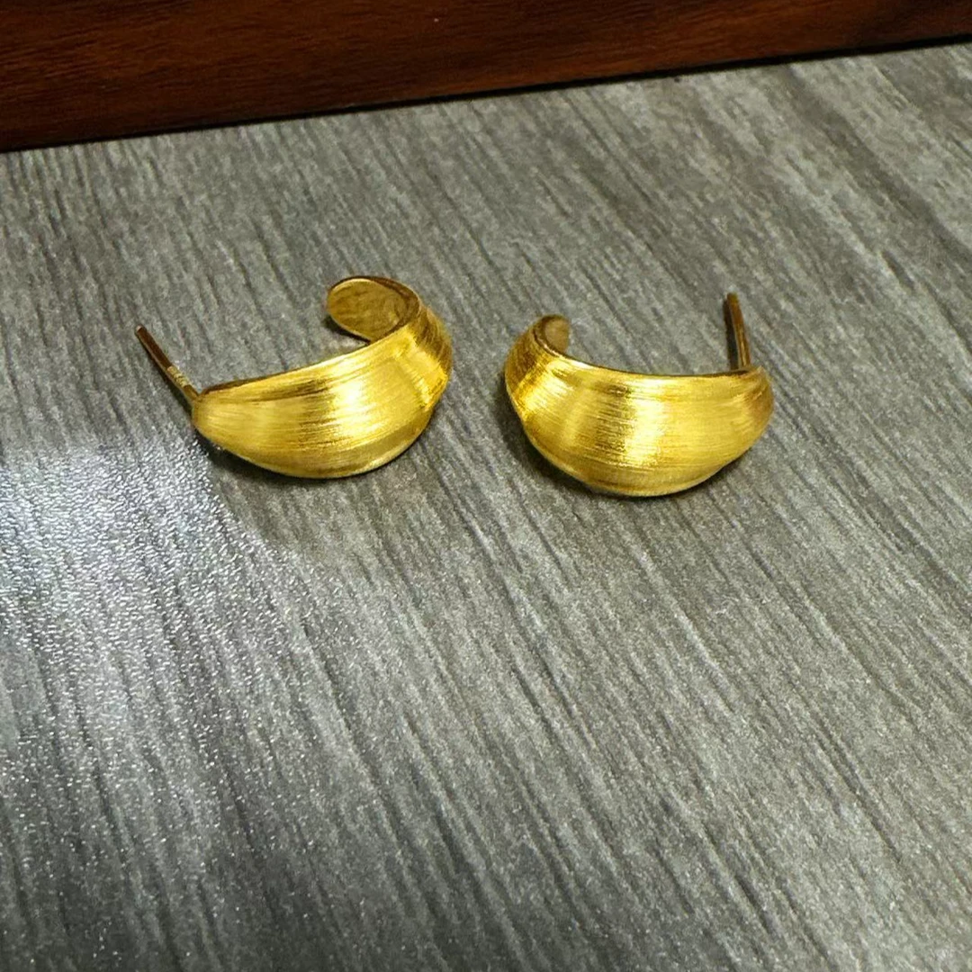 姐妹黄金 足金999 拉丝丝绸气质瓜子壳直针式耳饰