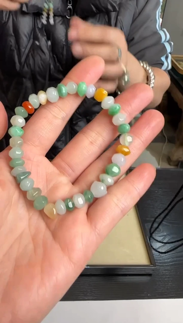 未镶嵌翡翠耳饰手串